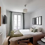 556 Wagram - Superbe A Apartment Paris